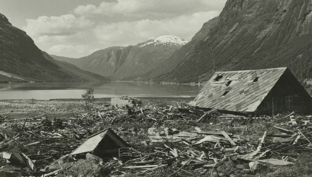 Katastrofa nad jeziorem Lovatnet